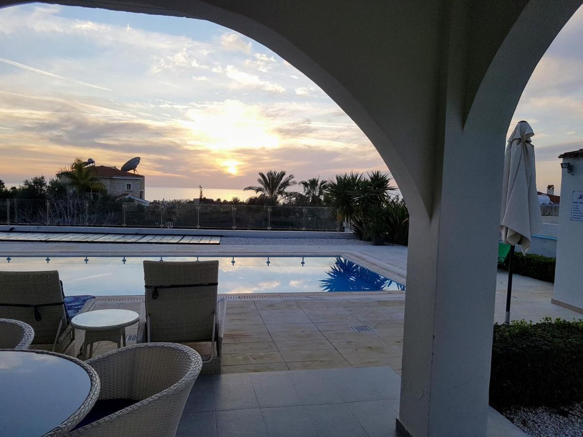 Villa Verdi: Luxury Villa With Private Pool 佩亚 外观 照片